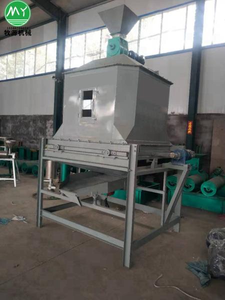 仙桃成套飼料機械養(yǎng)牛廠用